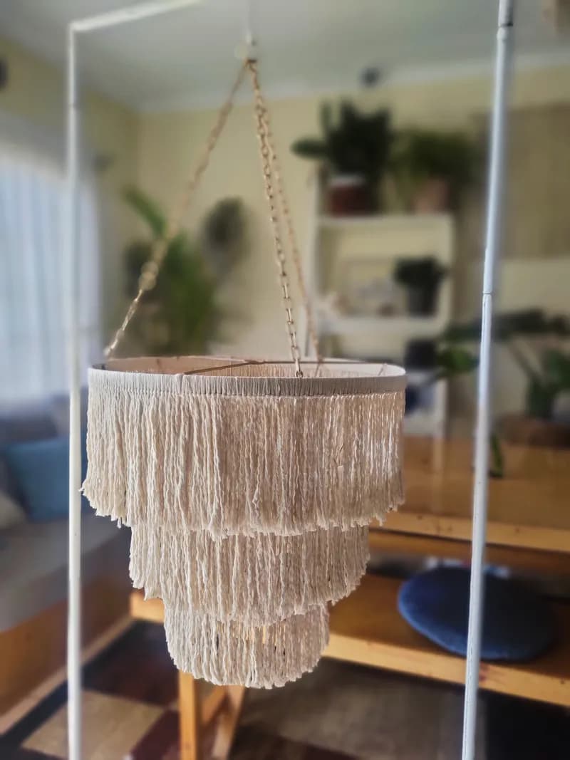 Tier weaved lampshade cover