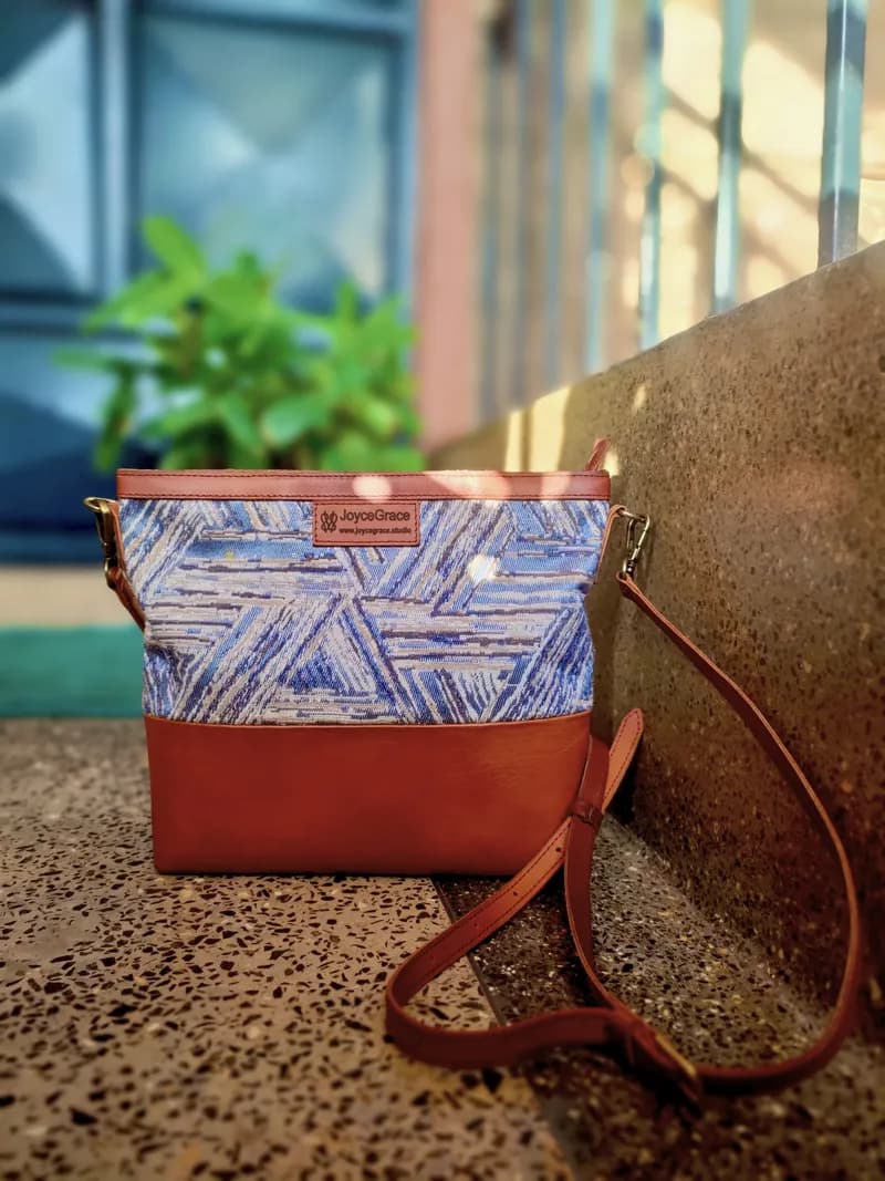 Twiga Leather Sling